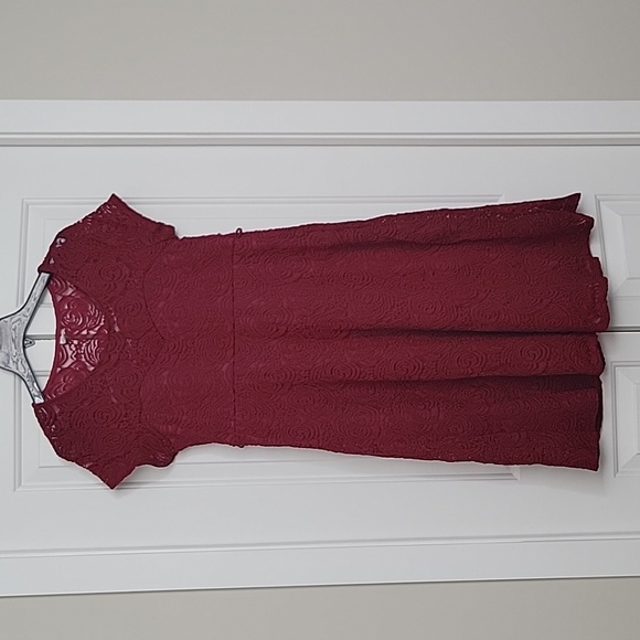 Maternity lace dress (Bundle and offer for all Maternity items) - Picture 1 of 6